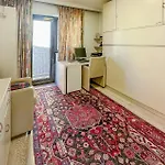 Appartement Awesome In With Wifi