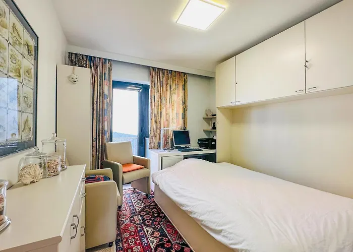 Awesome In With Wifi Apartment *