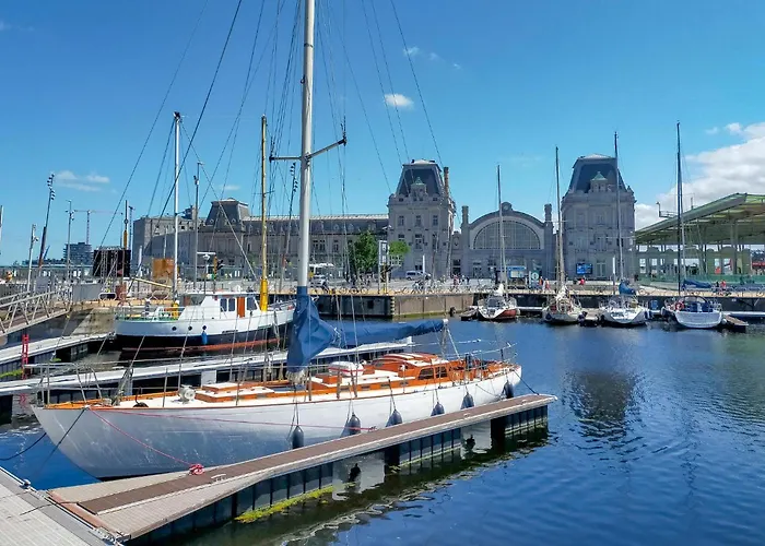 Awesome In With Wifi Apartment *